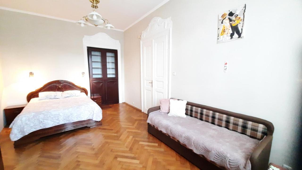Apartments City Lviv Eksteriør billede